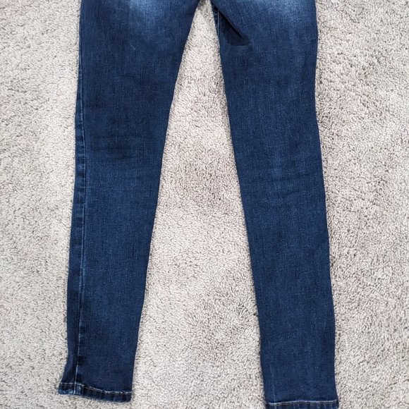 KanCan Dark Wash Fade Mid Rise Skinny Jeans Size 23 - Picture 7 of 10